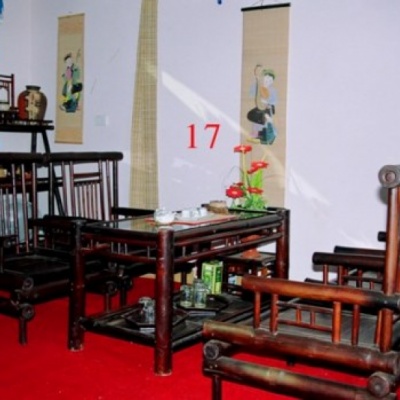 Bàn ghế tre phòng khách - Cơ Sở Sản Xuất Xuất Khẩu Đồ Mỹ Nghệ Tre Hun Khói - Nghệ Nhân Nguyễn Kỳ